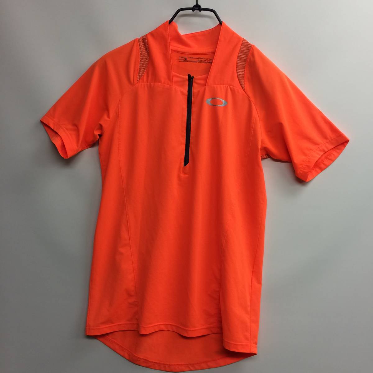 OAKLEY ランニングシャツ オレンジ 速乾 半袖 オークリー Mサイズ