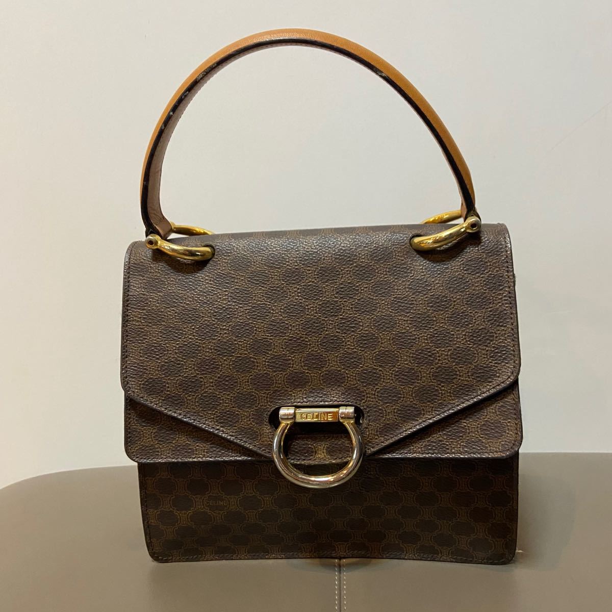 セリーヌ CELINE マカダム ダブルフラップ レザー ロゴ金具