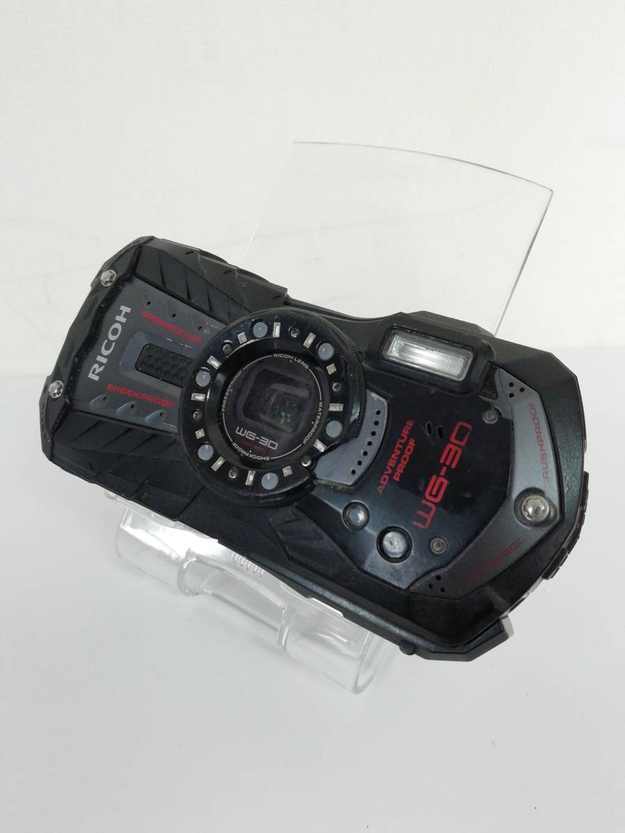 最大82%OFFクーポン RICOH 防水デジタルカメラ RICOH WG-30W カーボン