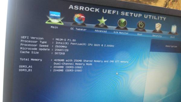 ASRock H61M-S MicroATX +Intel G620(2.6GHz/3MB) +4GBセット送料無料_画像2