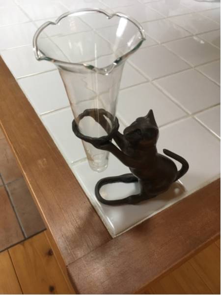 ヨーロッパWo アンティーク フランス 真鍮 猫 花瓶 一輪挿し