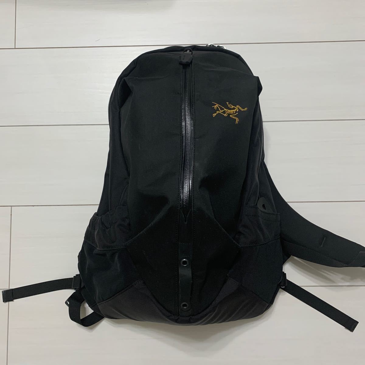 デイパック・バックパック ARCTERYX ARRO16 BACKPACK アロー16 バックパック 16L BLACK