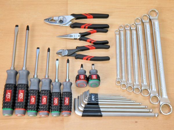 ○KTC 工具セット 4種類 メガネ・ドライバー・握り物・六角○ツール