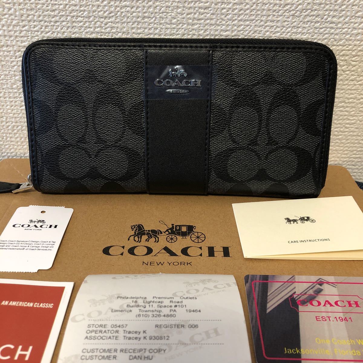 ☆新品未使用☆COACH コーチ 長財布 シグネチャー柄　ブラック色 ラウンドファスナー長財布