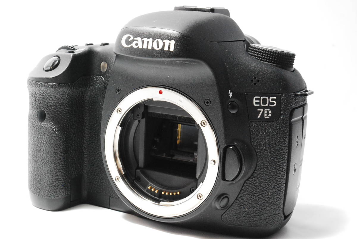 10000ショット!!☆極上品☆ Canon デジタル一眼レフカメラ EOS 7D