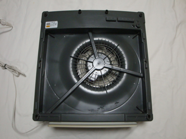 ジャンク扱い　HITACHI　空気清浄機　EP-V12　２００６年製_画像4