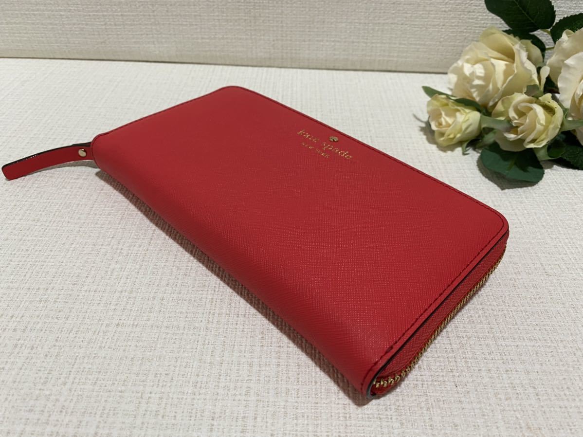 新品☆可愛い赤色☆ケイトスペードkate spade New Yorkラウンドジップロング長財布水玉模様