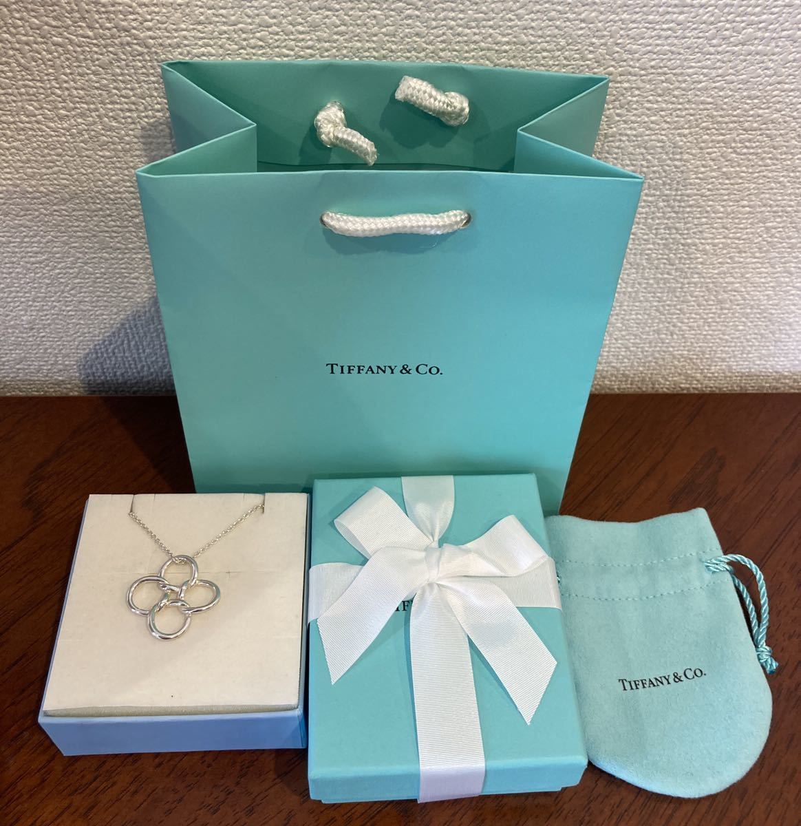 新品 未使用 正規品 ティファニー tiffany&co ネックレス クアドリフォリオ シルバー ケース巾着紙袋リボン 箱 プレゼント リング