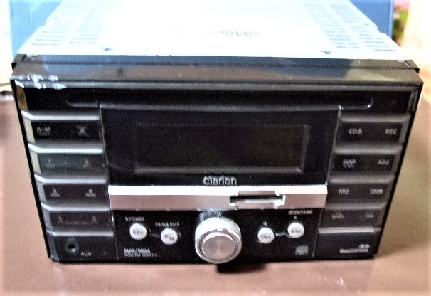 * Clarion Clarion DFZ675MC music catcher CD player front AUX *