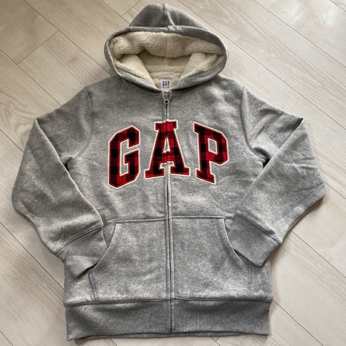 GAP KIDS フード付きパーカー　ジップアップ ボア ロゴパーカー 暖か GAPパーカー