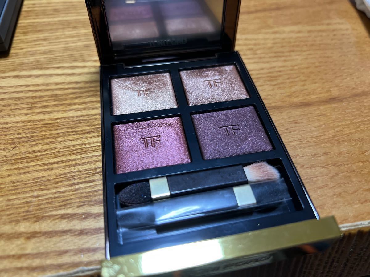 TOMFORD アイカラークォード　4A ハネムーン