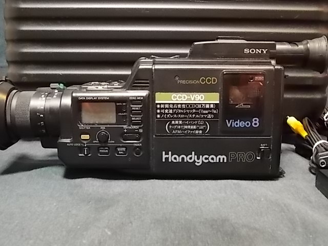 SONY ・ソニー ・ビデオカメラ ・8mmビデオ ・ハンディカム プロ・CCD 