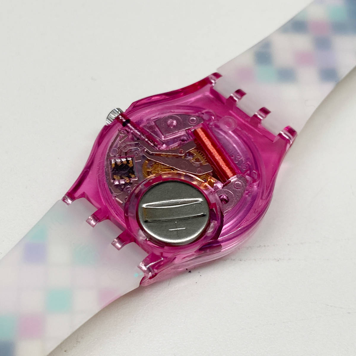 SWATCH スウォッチ　SQUAROLOR LP153　スイス製　腕時計　クウォーツ　25mm　未使用・長期保管品_画像3