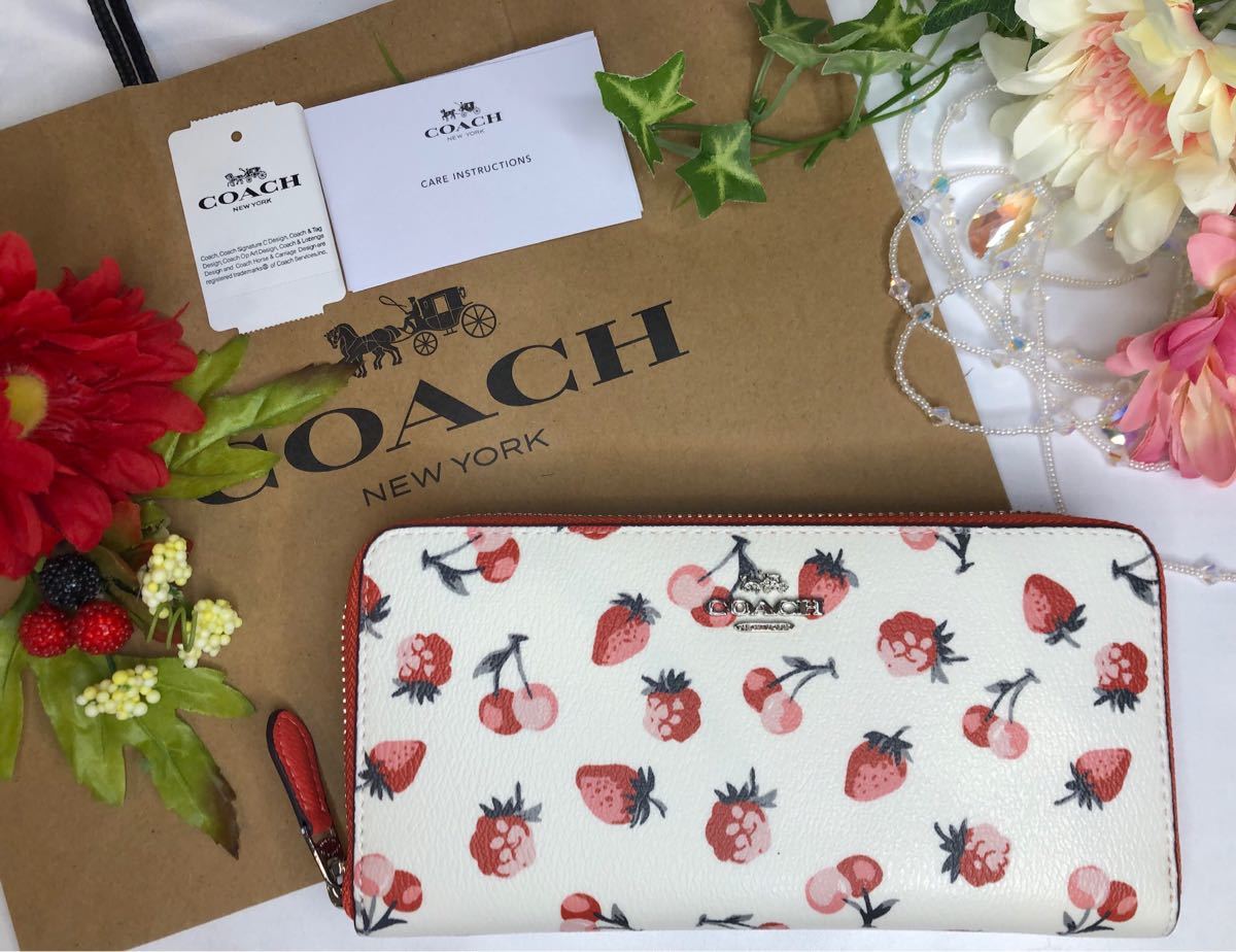 国産正規店 COACH コーチ ︎✿いちご ベリー ホワイト 赤 EIhYl