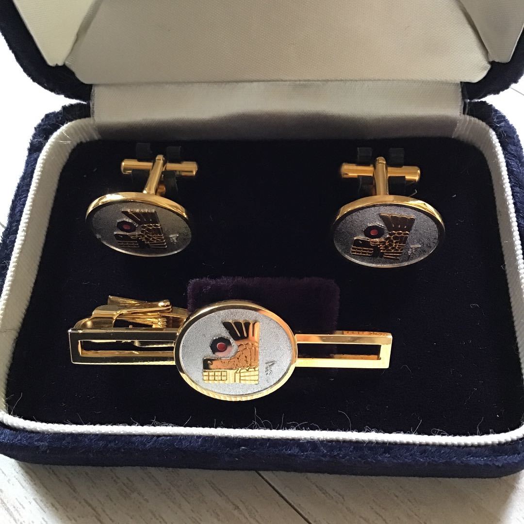 金のシャチホコ 名古屋シャチホコグッツ タイピ カフスボタン 金のシャチホコ 名古屋シャチホコグッツ タイピ カフスボタン