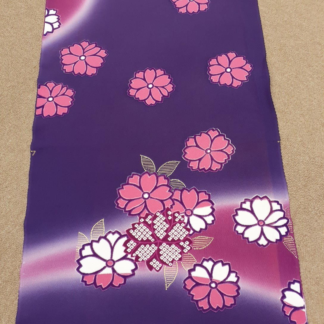 正絹　110509　紺紫色　赤紫色　ピンク色　花柄　シルク350cm　はぎれ　ハギレ　リメイク　ハンドメイド