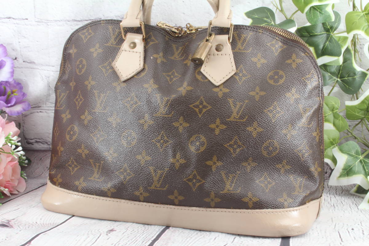 M90169 Louis Vuitton 2015 Monogram Vernis Alma PM- Cherry