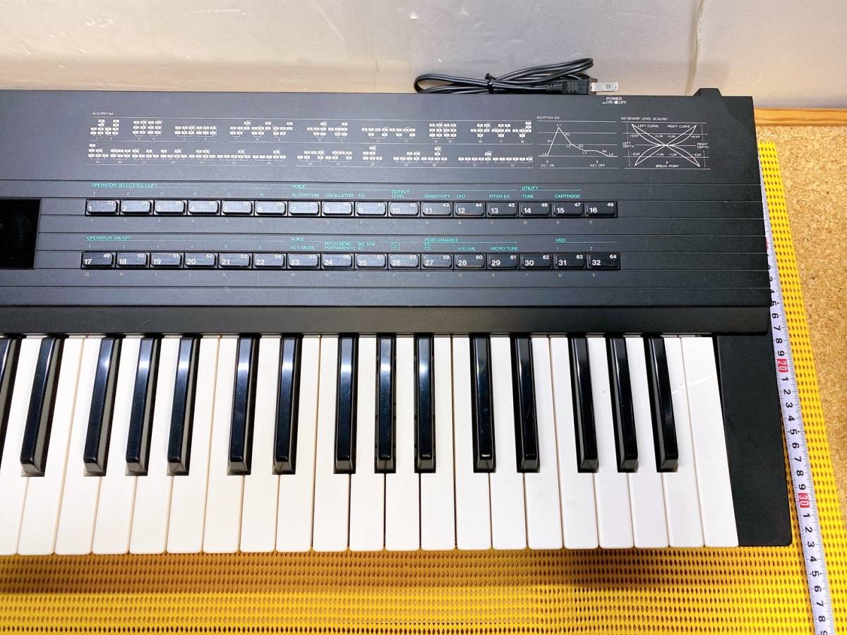 貴重　YAMAHA　ヤマハ　DX7s　シンセサイザー　キーボード　楽器　鍵盤楽器　シリアル　OK01062　現状品_画像3