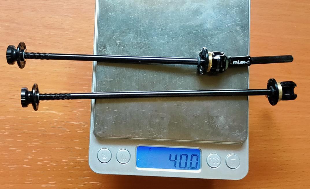 超軽量40g クイックリリース チタン軸カーボンレバー ブラック- 超軽量40g クイックリリース チタン軸カーボンレバー ブラック