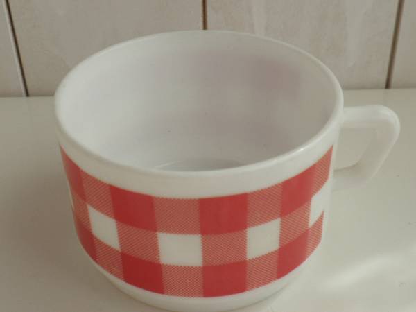 *arcopal アンティーク カップ レッド*フランス製アルコパル器ミルクガラス食器コップ装飾スープ美品スタッキング耐熱コーヒー 赤色 紅茶_画像1