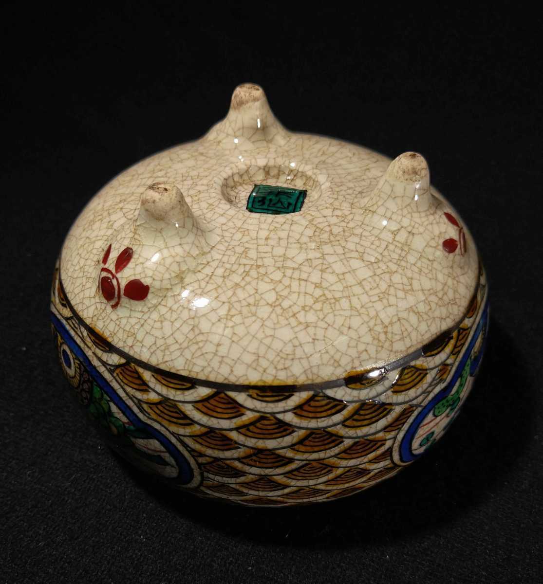 岡本平仙 「香炉」 色絵 花鳥図 共箱 共布 香道具 茶道具 九谷焼 岡本平仙 「香炉」 色絵 花鳥図 共箱 共布 香道具 茶道具 九谷焼