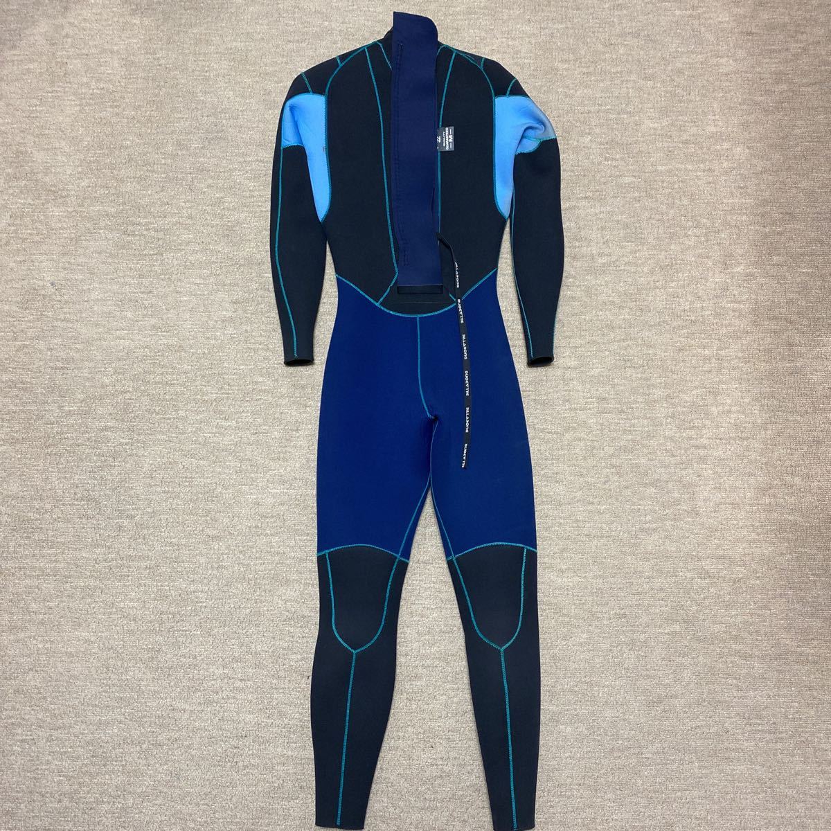 ☆新品未使用☆BILLABONG ビラボンウェットスーツ☆5×3mmフルスーツ