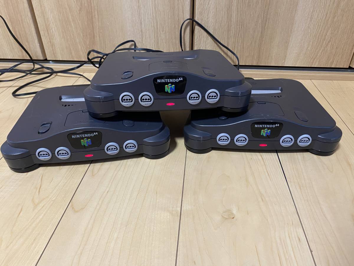 任天堂　Nintendo　ニンテンドー64本体　NUS-001　通電確認　コントローラー　ACアダプタなど付き　中古現状　_画像3