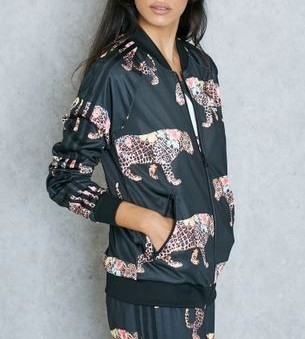 アディダス コラボ ファーム ジャージ ブルゾン ジャガー 虎 花 アディダス コラボ ファーム ジャージ ブルゾン ジャガー 虎 花