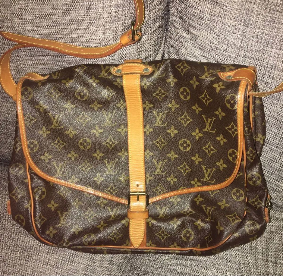 LOUIS VUITTON ソミュール ショルダーバッグ 1