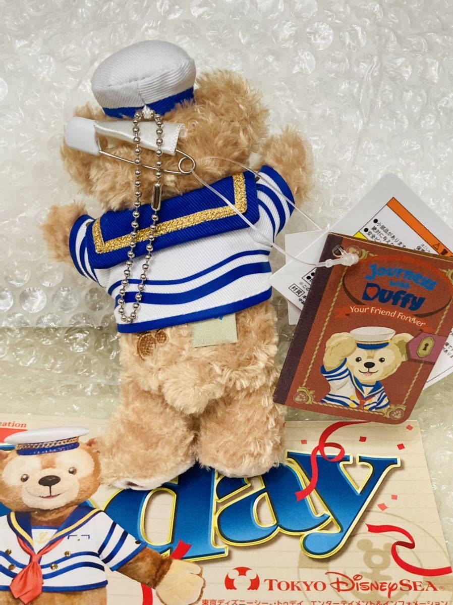 新品 未使用 ディズニー TDS ダッフィー 誕生 10周年 Journeys with Duffy セーラー ぬいぐるみバッジ ぬいば ミッキーからのお手紙タグ付_画像4