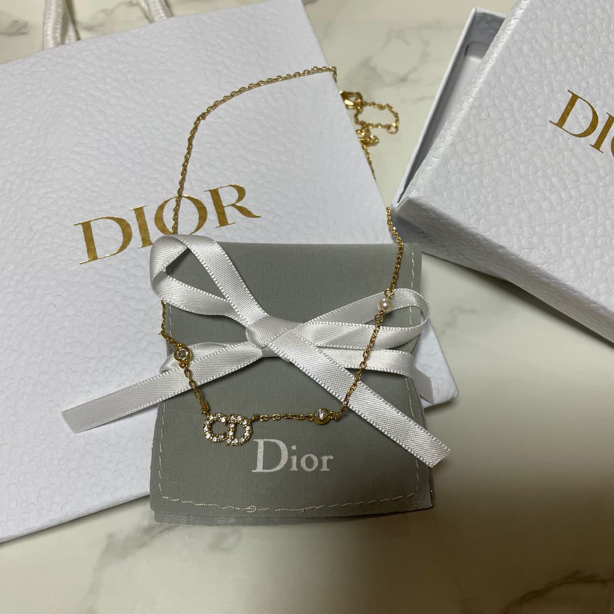新商品!新型 DIORネックレス梱包台紙 renaissanceproperty.ie