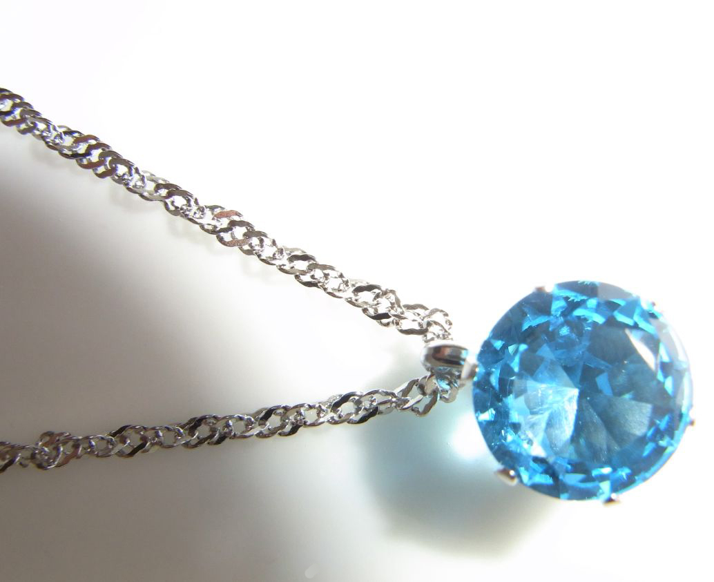 * крупный 10 мм голубой crystal подвеска колье elegant blue нержавеющая сталь драгоценнный камень Swarovski . нравится . person тоже 