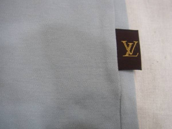 1258 LOUIS VUITTON ルイヴィトン 半袖Tシャツ 水色 美品_画像3