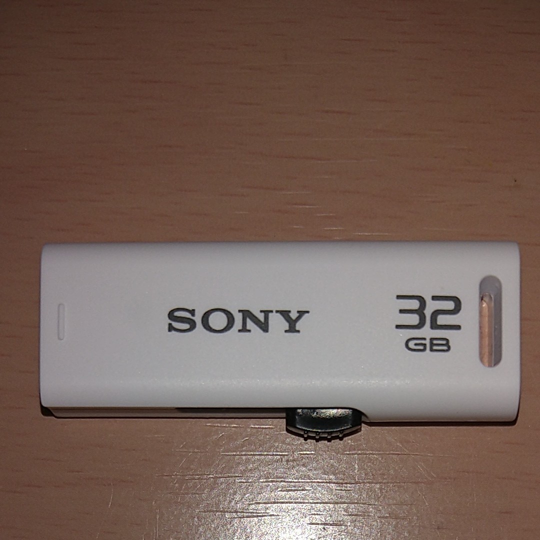 SONY　ＵＳＢメモリー　３２ＧＢ