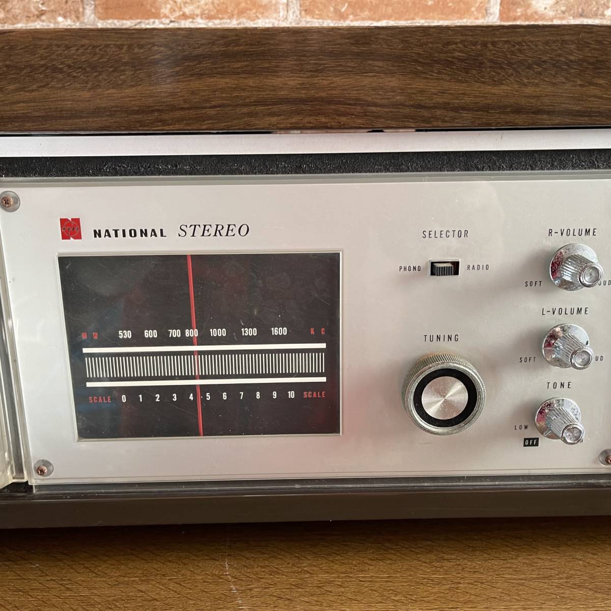 ナショナル・テーブルステレオ(ラジオレコードプレーヤー)SE ナショナル・テーブルステレオ(ラジオレコードプレーヤー)SE