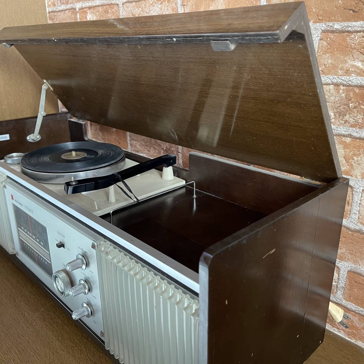 ナショナル・テーブルステレオ(ラジオレコードプレーヤー)SE ナショナル・テーブルステレオ(ラジオレコードプレーヤー)SE