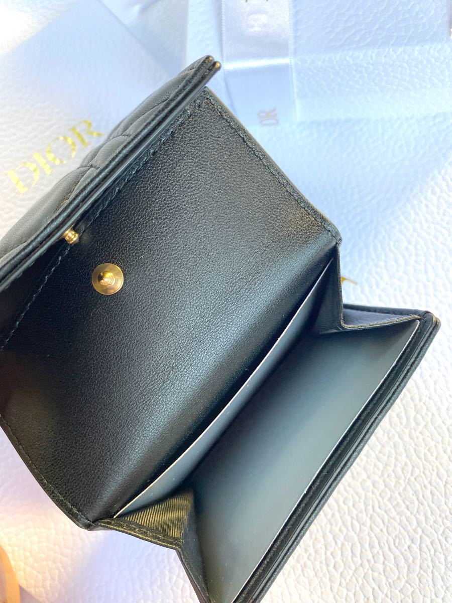 Dior ディオール LADY DIOR ロータスウォレット ミニ財布 三 Dior ディオール LADY DIOR ロータスウォレット ミニ財布 三