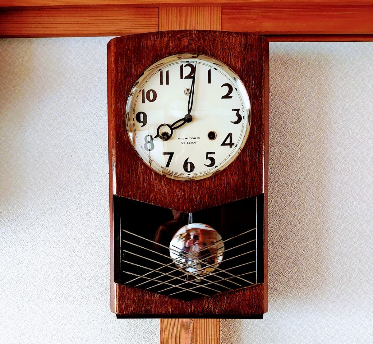 稀□ 赤星時計 [AKAHOSHI：月型の針] 曜日カレンダー付 ボンボン