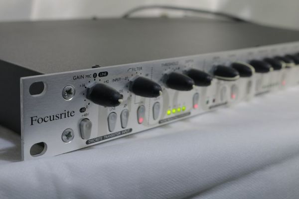 値下げ！◆Focusrite Voice Master◆フォーカスライト◆プリアンプ◆チャンネルストリップ◆マイクプリはかなり使える音です！◆RC00012_画像1