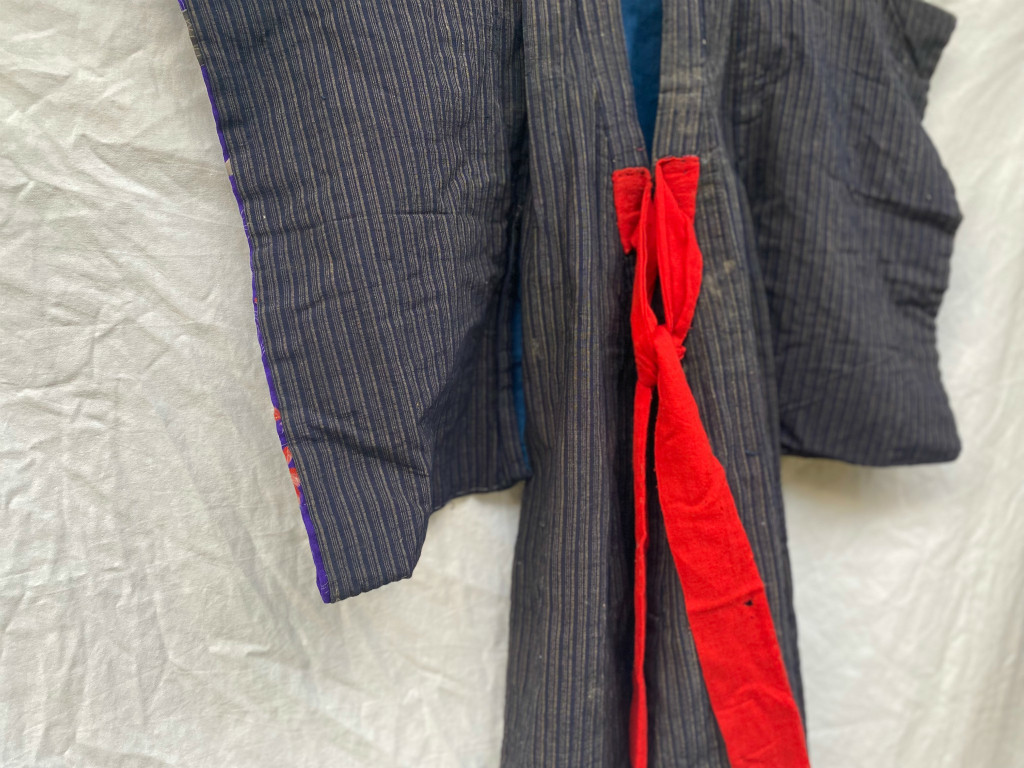 綺麗な 青み 昭和初期 子供用 襦袢 着物 羽織 古裂 襤褸 ジャパンヴィンテー JAPAN VINTAGE 特徴的な 首元の 目印 30s40s_画像3