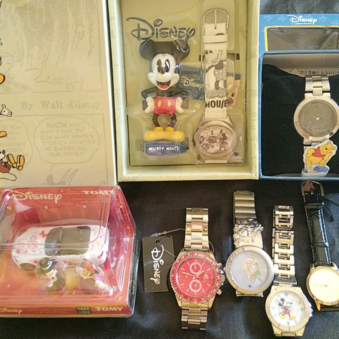 ミッキーマウス★腕時計★ディズニー★その他多数出品です(^^)8種類・最後の2枚サンタクロース腕時計サービス品