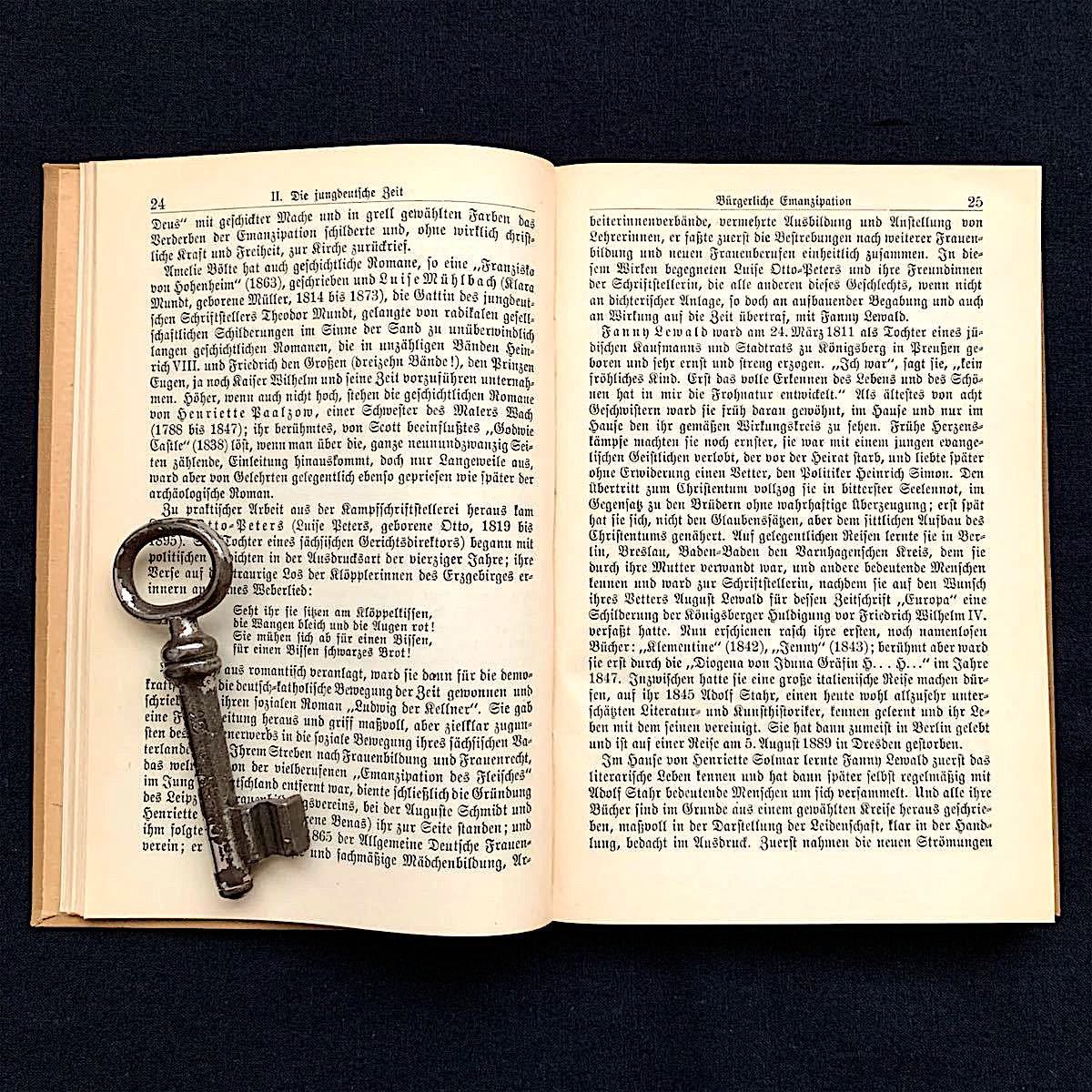 [1912年 1913年]ドイツのアンティーク洋書2冊セット/アンティーク ヴィンテージ ディスプレイ洋書 インテリア洋書 古書 雰囲気◎_画像3