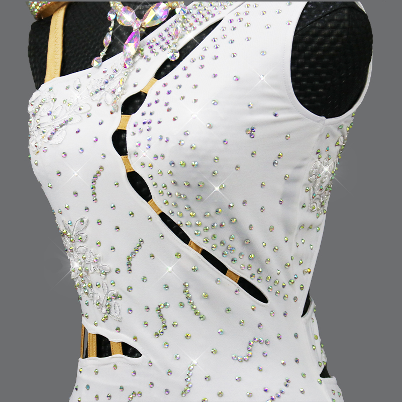 サイズオーダー対応　良品　レディース社交ダンス衣装　競技ドレス　ラテンドレス　お得のセット品　キラキラ飾　2色選択可能