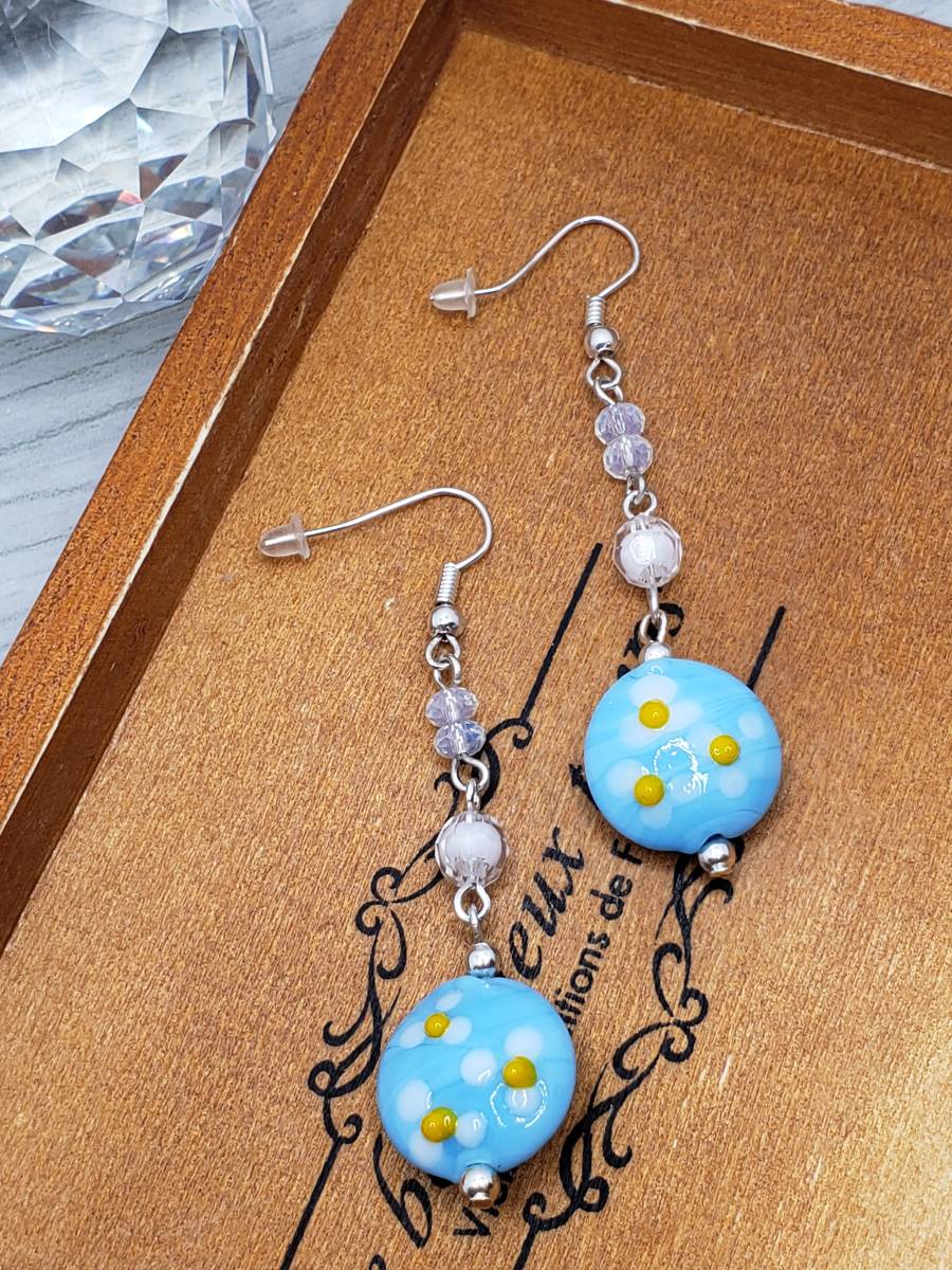 ハンドメイド イヤリングorピアス 76 樹脂フック バネ クリップ 式イヤリング金具など変更無料 クリスタル 絵付 ガラス 楽天市場 ハンドメイド イヤリングorピアス 76 樹脂フック バネ クリップ 式イヤリング金具など変更無料 クリスタル 絵付 ガラス 楽天市場