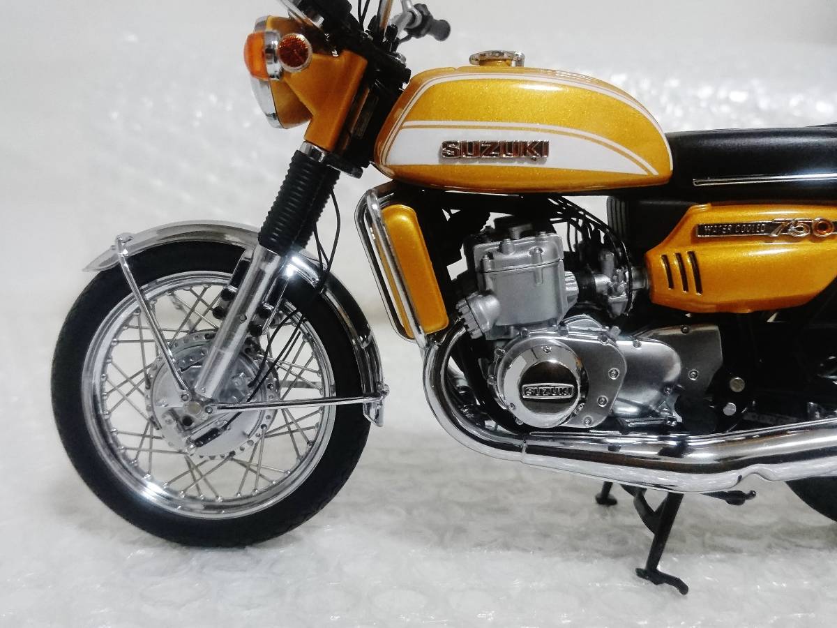 展示品+廃盤品　MINICHAMPS　Classic Bike Series　No.5　1/12　Suzuki GT 750J　Water Cooled　1972　ミニチャンプス　スズキ_画像2