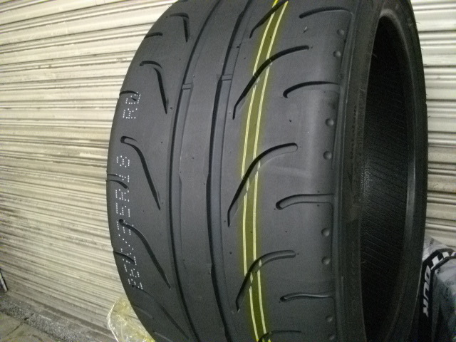ヴィツアータイヤVITOUR ENZO Performance-K 165/55R14 TW200ドリフト
