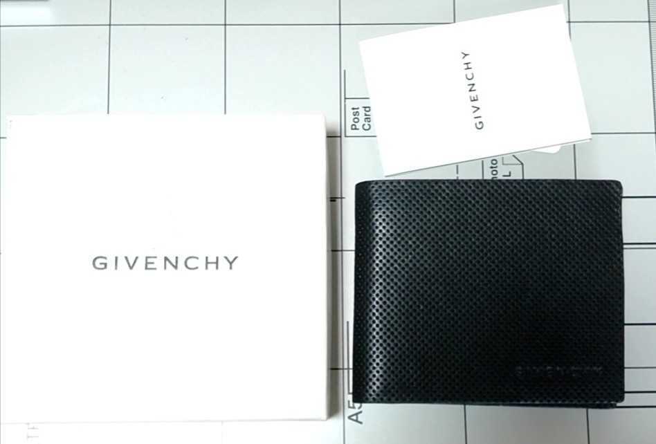 華麗 GIVENCHY ジバンシー パンチングレザー 財布 男性用 - www