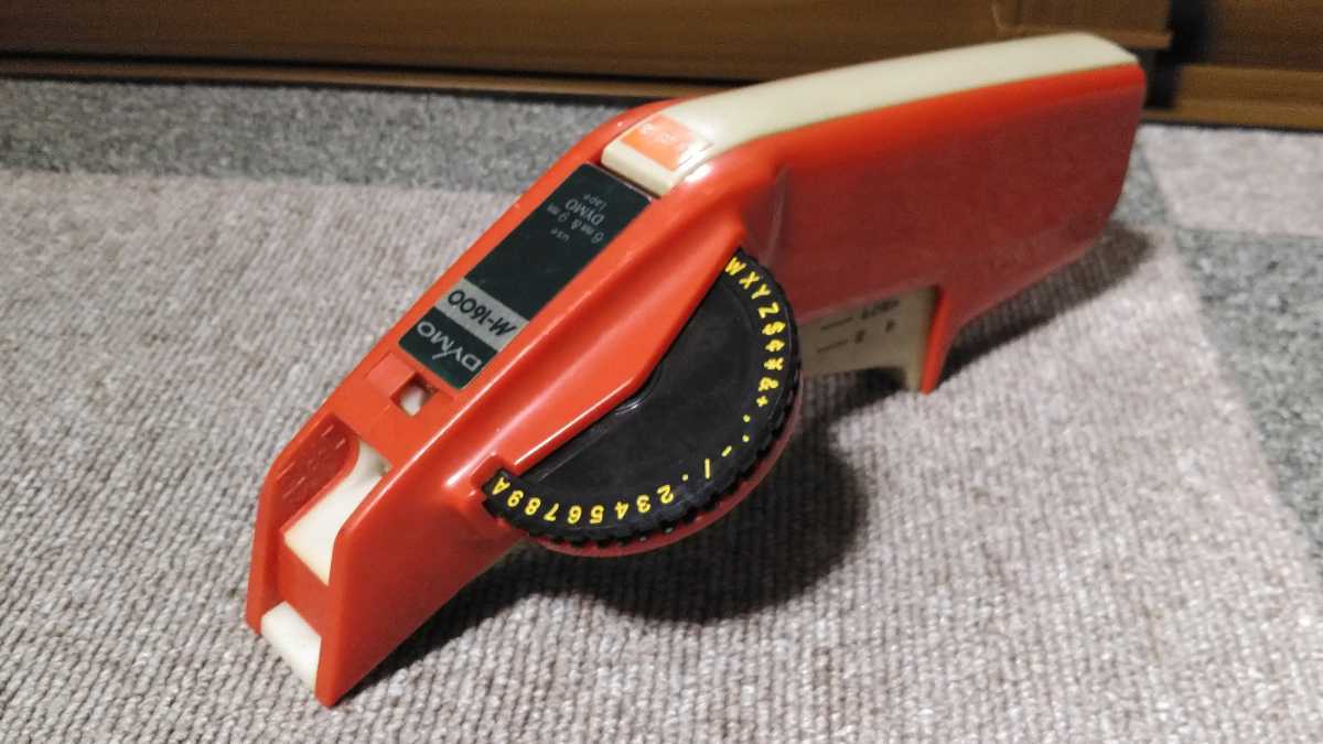 Yahoo!オークション - 昭和 レトロ DYMO M-1600 ダイモ テープ Yahoo!オークション - 昭和 レトロ DYMO M-1600 ダイモ テープ