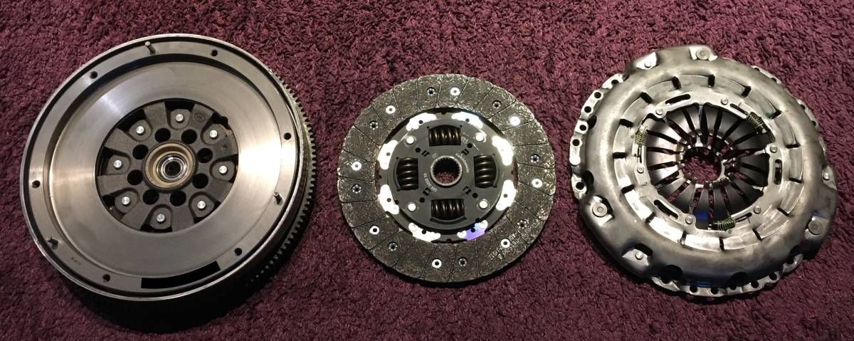  Benz Transporter T1N 211CDI311CDI313CDI316CDI416CDI616CDI clutch cover double trout flywheel W902W903W904 vent la