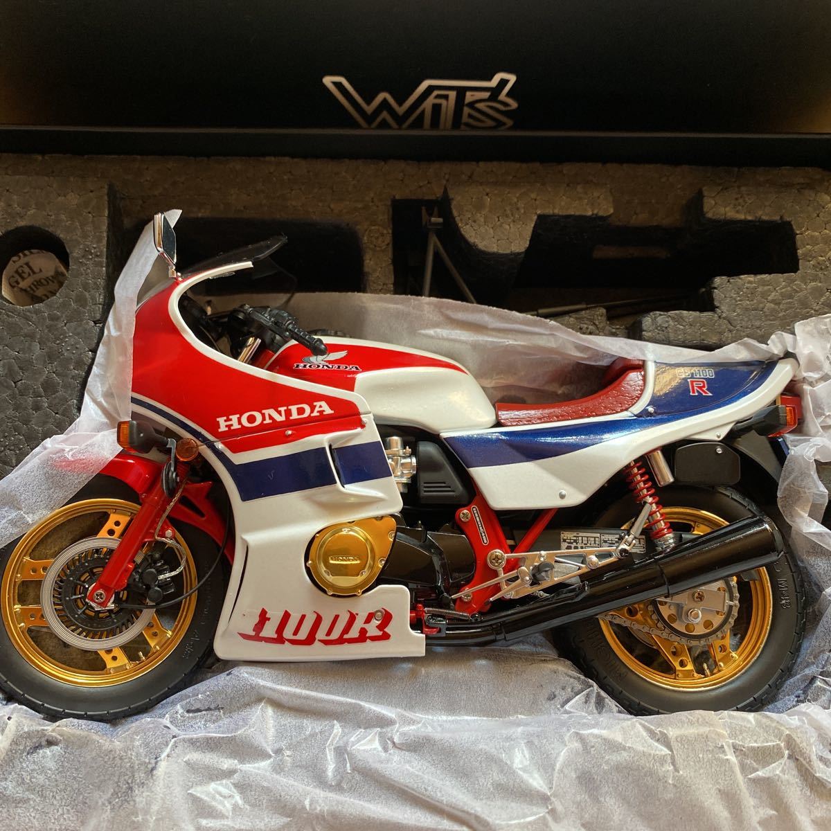 マイルストーン WITSCB1100R | chiptuning-plus.be